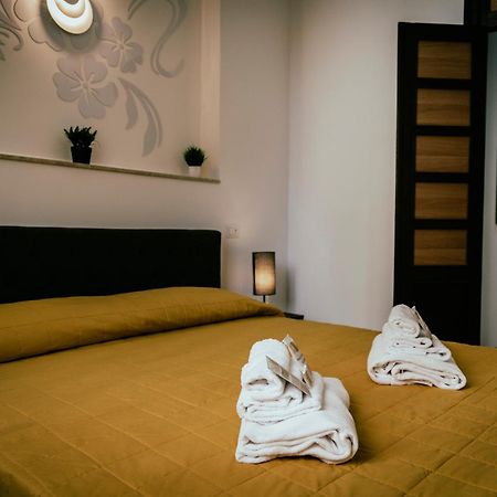 Guesthouse Aurora A.E. โรม ภายนอก รูปภาพ