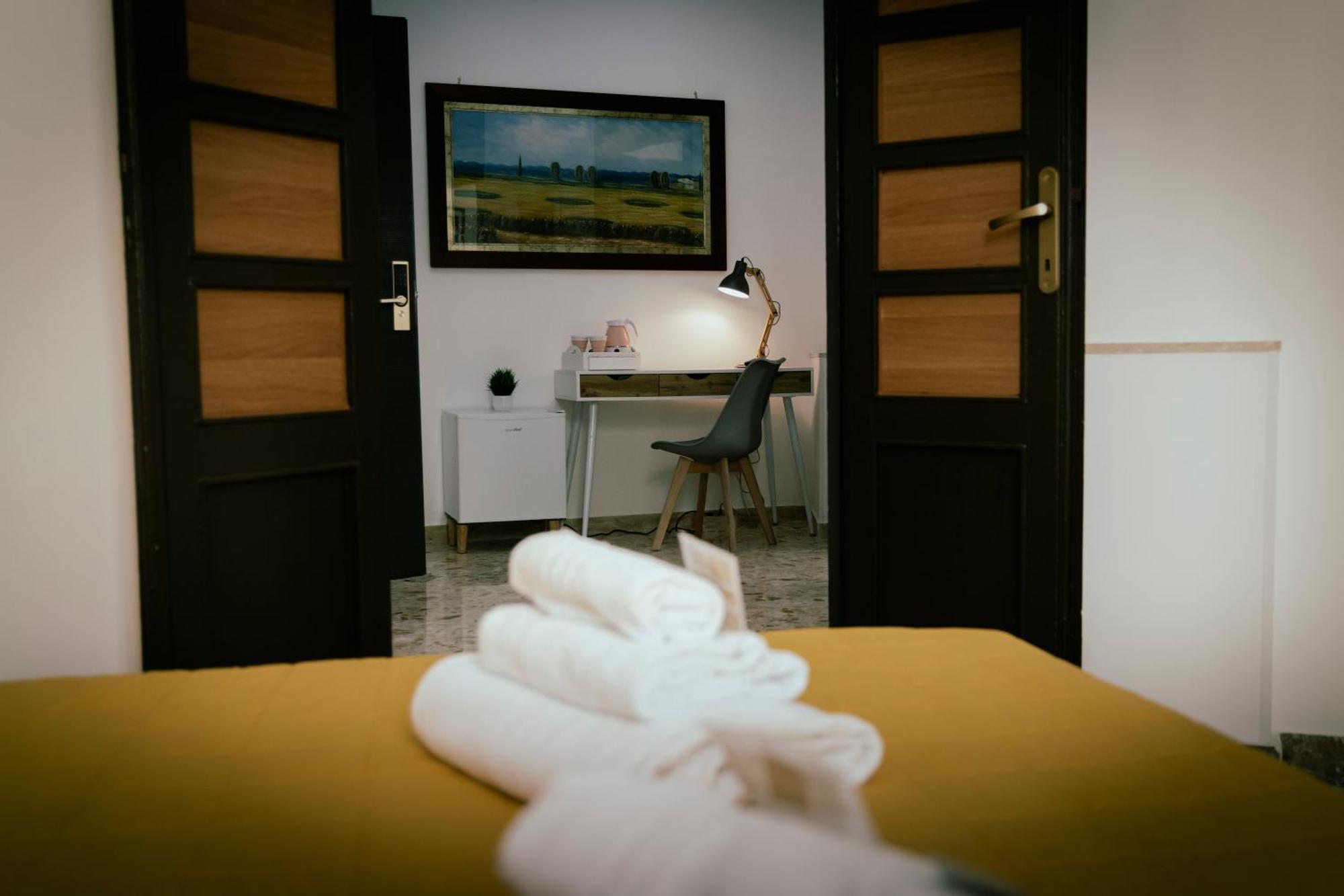 Guesthouse Aurora A.E. โรม ภายนอก รูปภาพ