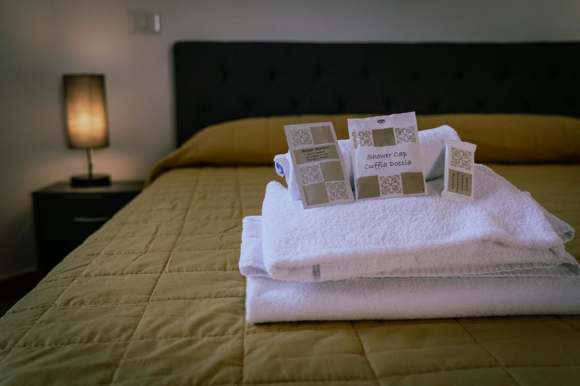 Guesthouse Aurora A.E. โรม ภายนอก รูปภาพ