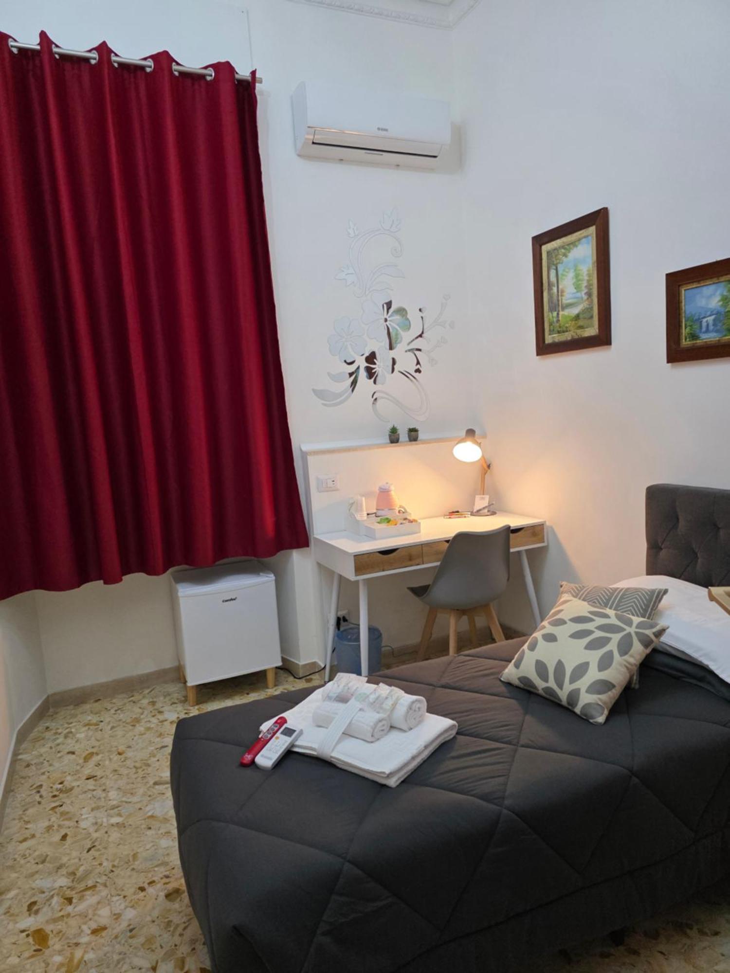 Guesthouse Aurora A.E. โรม ภายนอก รูปภาพ